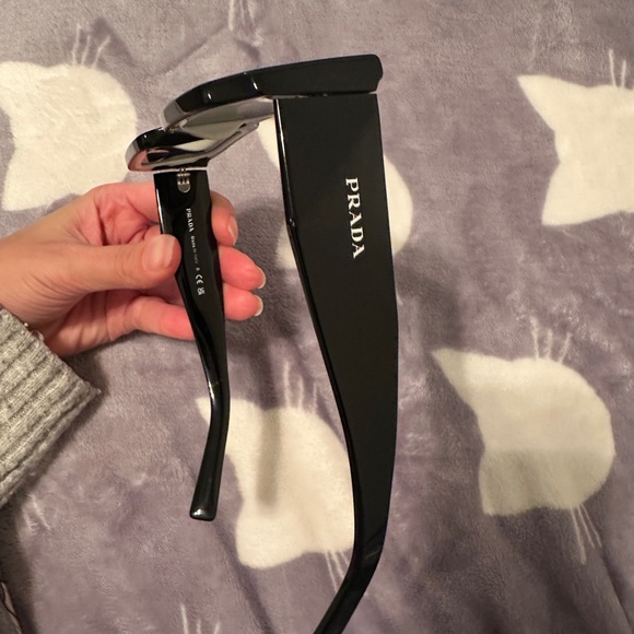 Prada Sunglasses - Picture 4 of 9
